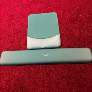 MOSISO 2 PC GEL DESK SET MOUSE PAD WRIST REST NWOT